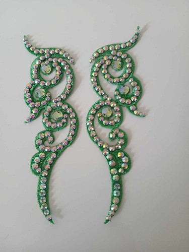 Small pair green - pair, diamante